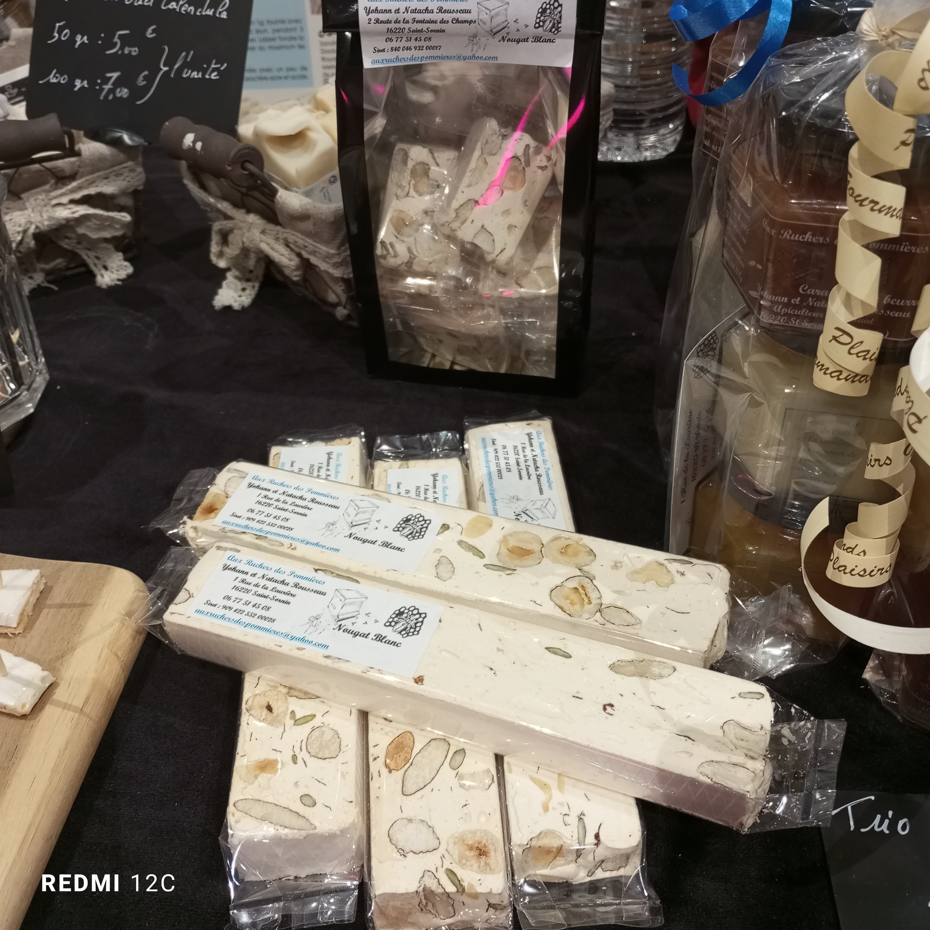 AUX RUCHERS DES POMMIERES